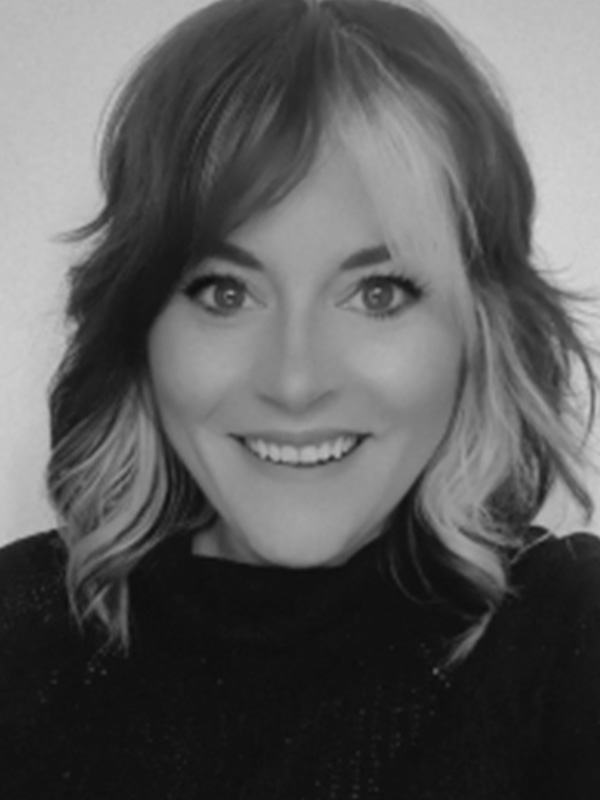 VICTORIA MACINNIS